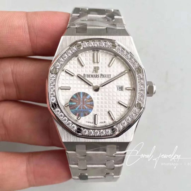 Replica Audemars Piguet Royal Oak Quartz 67651st.zz.1261st.01 Jf Factory White Dial (1)