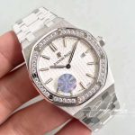 Replica Audemars Piguet Royal Oak Quartz 67651st.zz.1261st.01 Jf Factory White Dial (2)