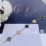 Van Cleef & Arpels Vintage Alhambra Bracelet, 5 Motifs Yellow Gold, Diamond, Malachite Vcaro7gq00 (1)