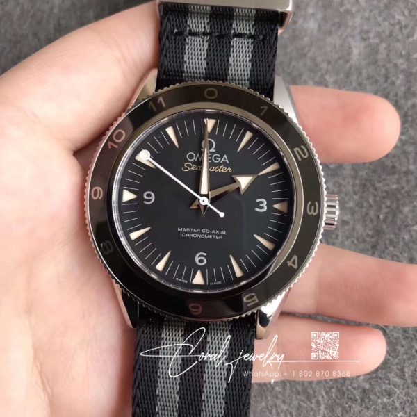 Replica Omega Seamaster 300 Spectre 007 Limited Edition 233.32.41.21.01.001 Vs Factory Black Dial (1)