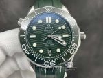 Replica Omega Seamaster Diver 300m 210.32.42.20.10.001 Vs Factory Green Ceramic Bezel (3)