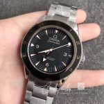 Replica Omega Seamaster Planet Ocean 233.30.41.21.01.001 Vs Factory Black Dial (2)