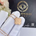 Van Cleef & Arpels Vintage Alhambra 2012 Holiday Necklace Rose Gold Mother Of Pearl (4)