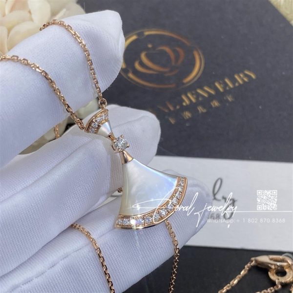 Bulgari Divas’ Dream Necklace Rose Gold Mother Of Pearl And Diamonds Ref. 356452 (3)