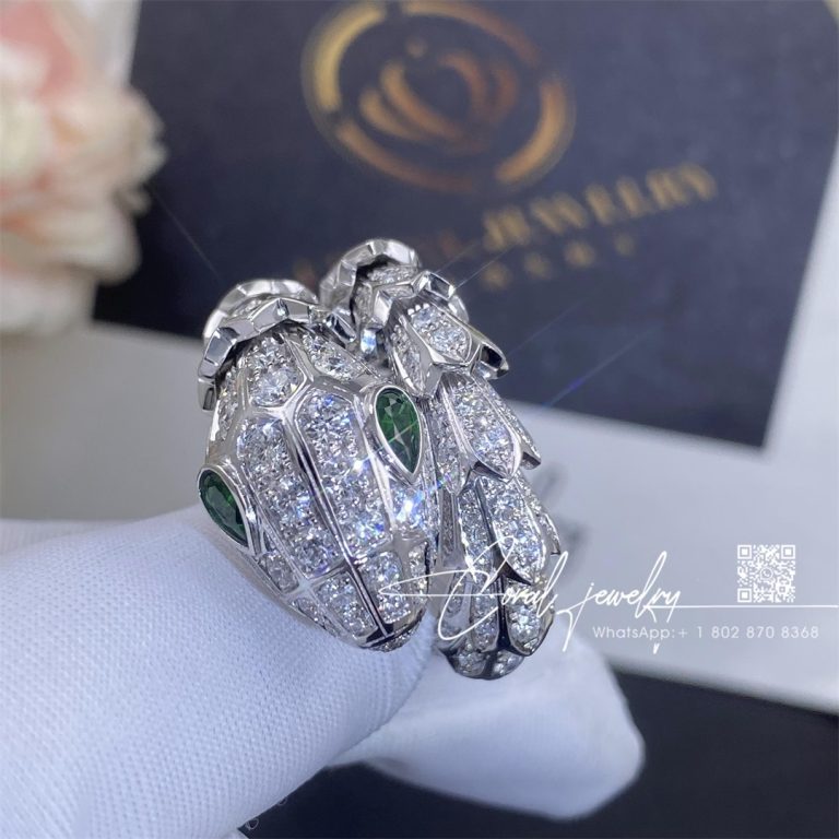 Bulgari Serpenti 18 Kt White Gold Ring Set With Pavé Diamonds And Two Emerald Eyes Ref. 354697 (1)