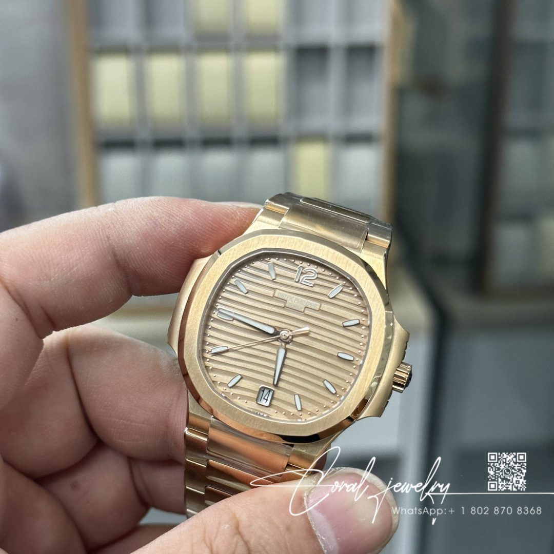 Replica Patek Philippe Nautilus Nautilus 7118 Lady 3kf Yg White Dial Swiss 324 Sc (3)